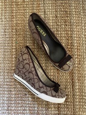 Vintage GUESS Brown Logo Canvas Wedge Sneakers with Bow